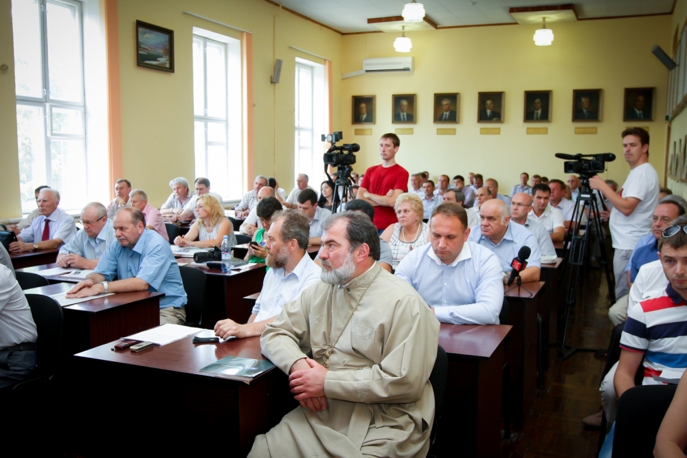 Протоиерей Иоанн Яворский принял участие в совместном заседании представителей промышленной и строительной отраслей Пензенской области